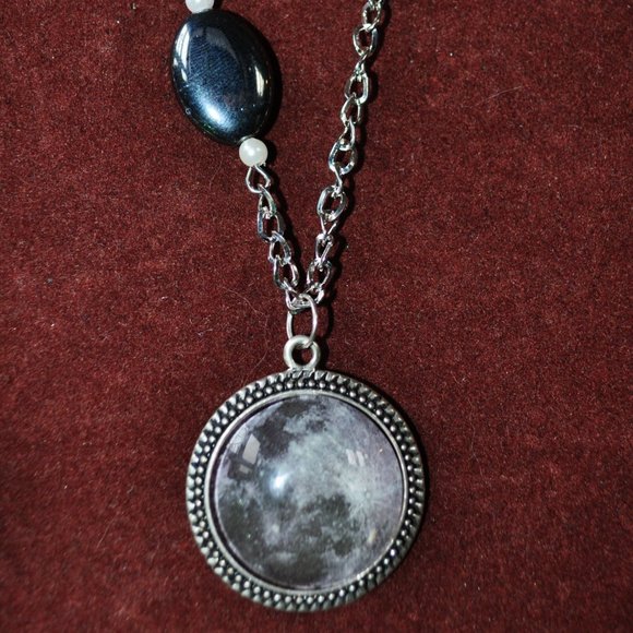 HANDMADE  Lunar Silver Medallion - Picture 6 of 6